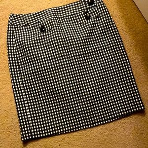 Houndstooth skirt